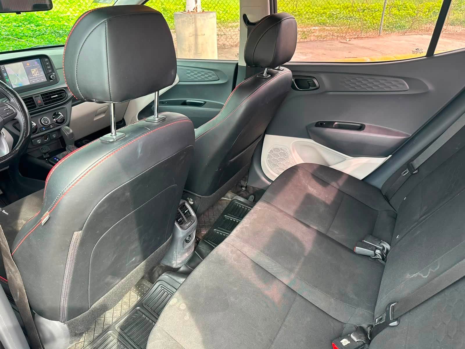 HYUNDAI GRAND i10 GLS 2024 AUTOMÁTICO