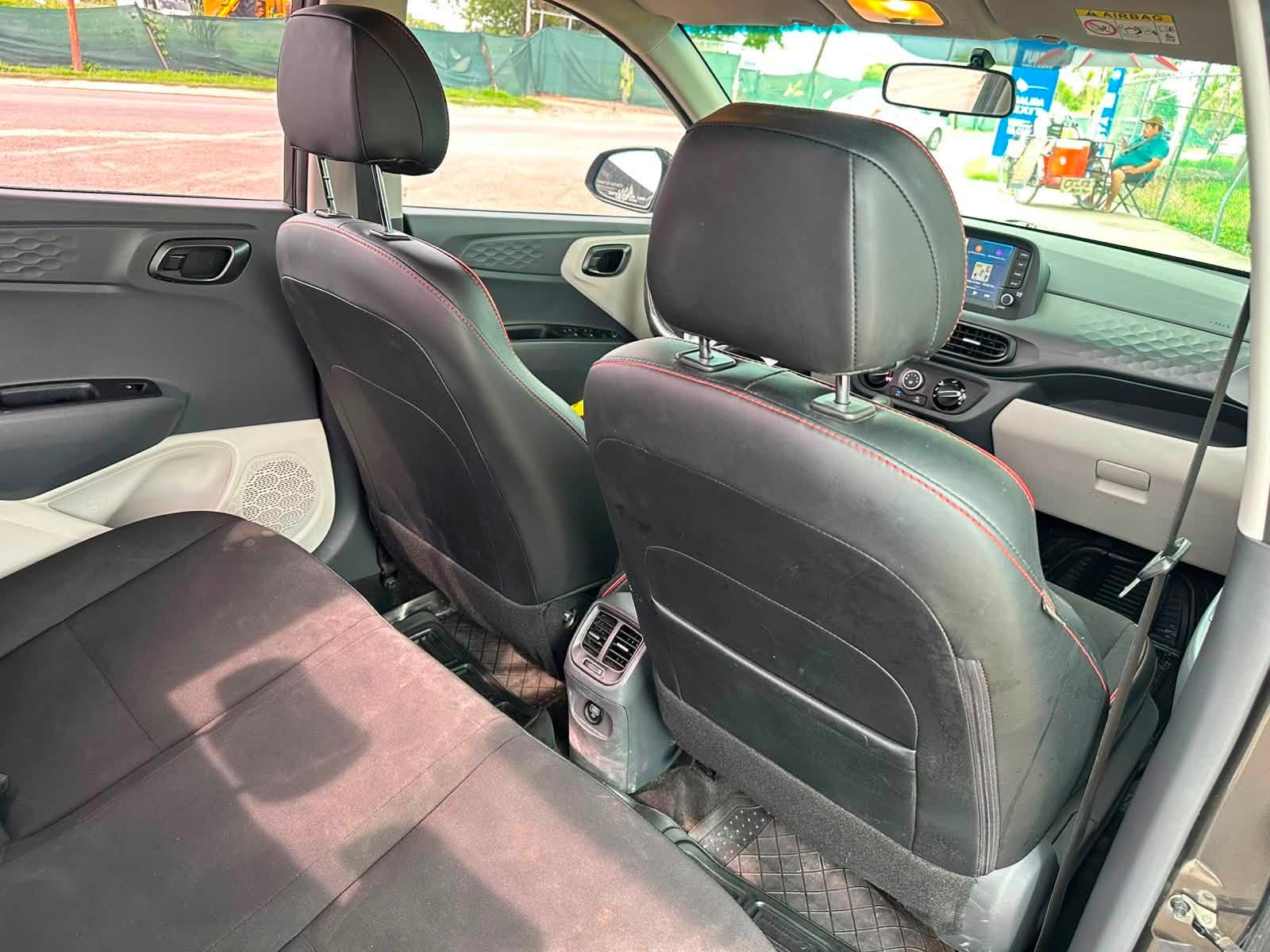 HYUNDAI GRAND i10 GLS 2024 AUTOMÁTICO