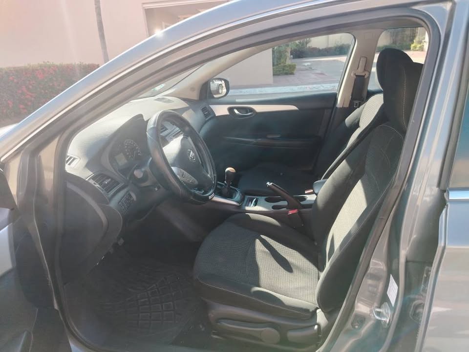 Nissan Sentra 2019