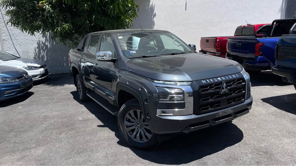 Mitsubishi L200 Limited Diésel 2025